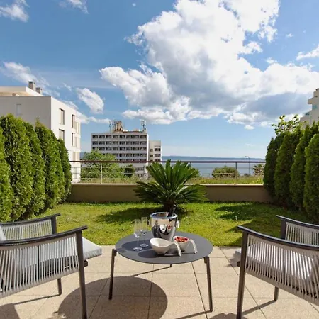 Sea View Garden Lejlighed