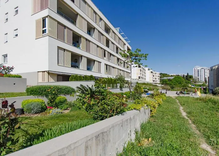 Sea View Garden Апартаменты